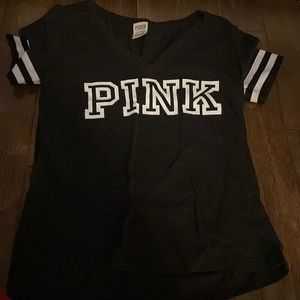vs pink logo v shirt